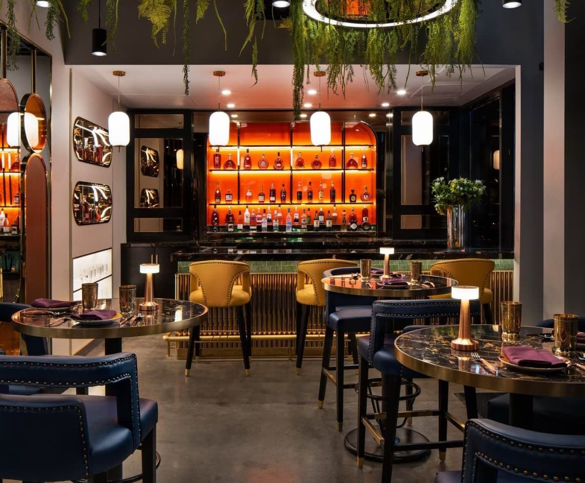 Indian Restaurant Downtown Vanco at Sula Davie Street