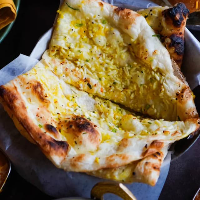 Freshly baked Indian bread at Sula Davie Street