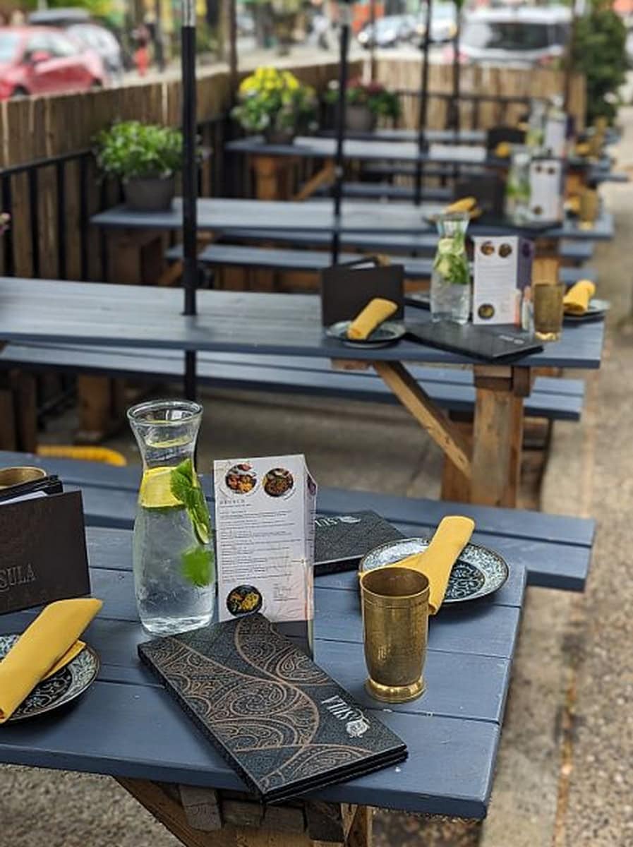Patio24 at Sula Main Street